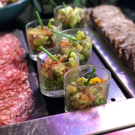 Campanile 3* Байе