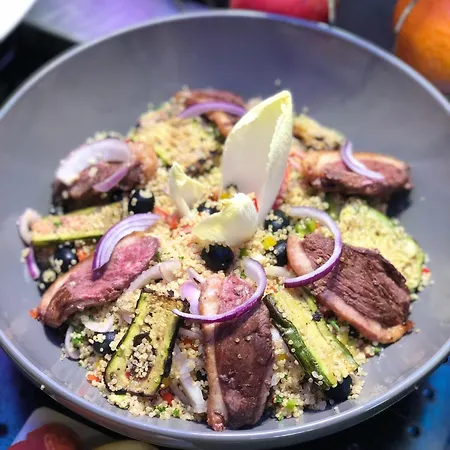 Отель Campanile Байе