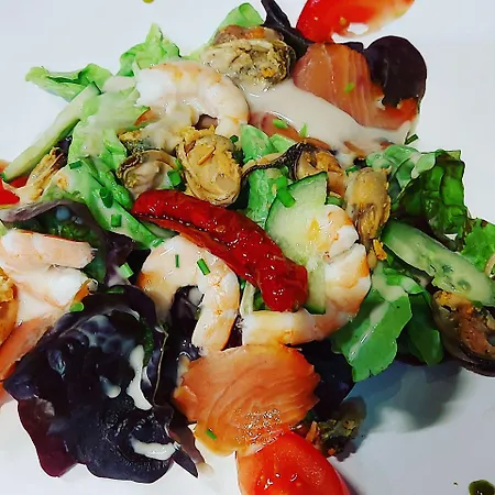 Отель Campanile Байе