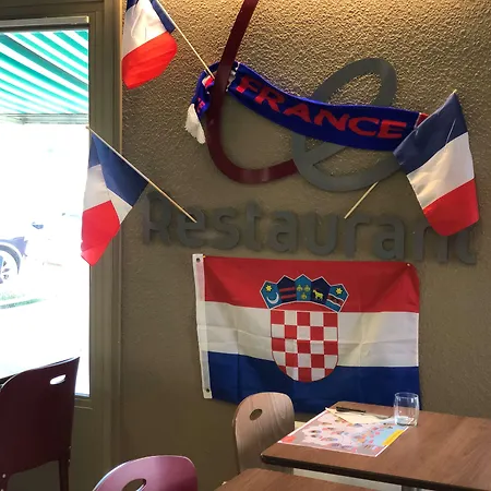 Campanile Отель