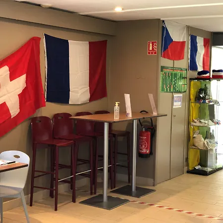 巴约钟楼酒店 酒店