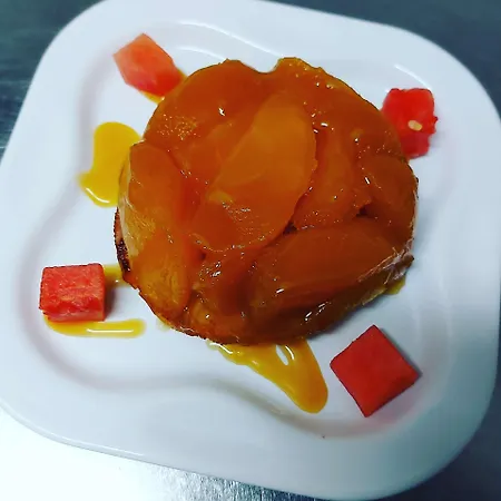 Campanile Отель Байе